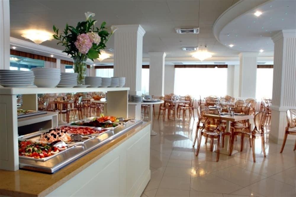 Hotel Roma Residenza Cervia Exteriér fotografie